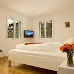 B41 By Interhome *
